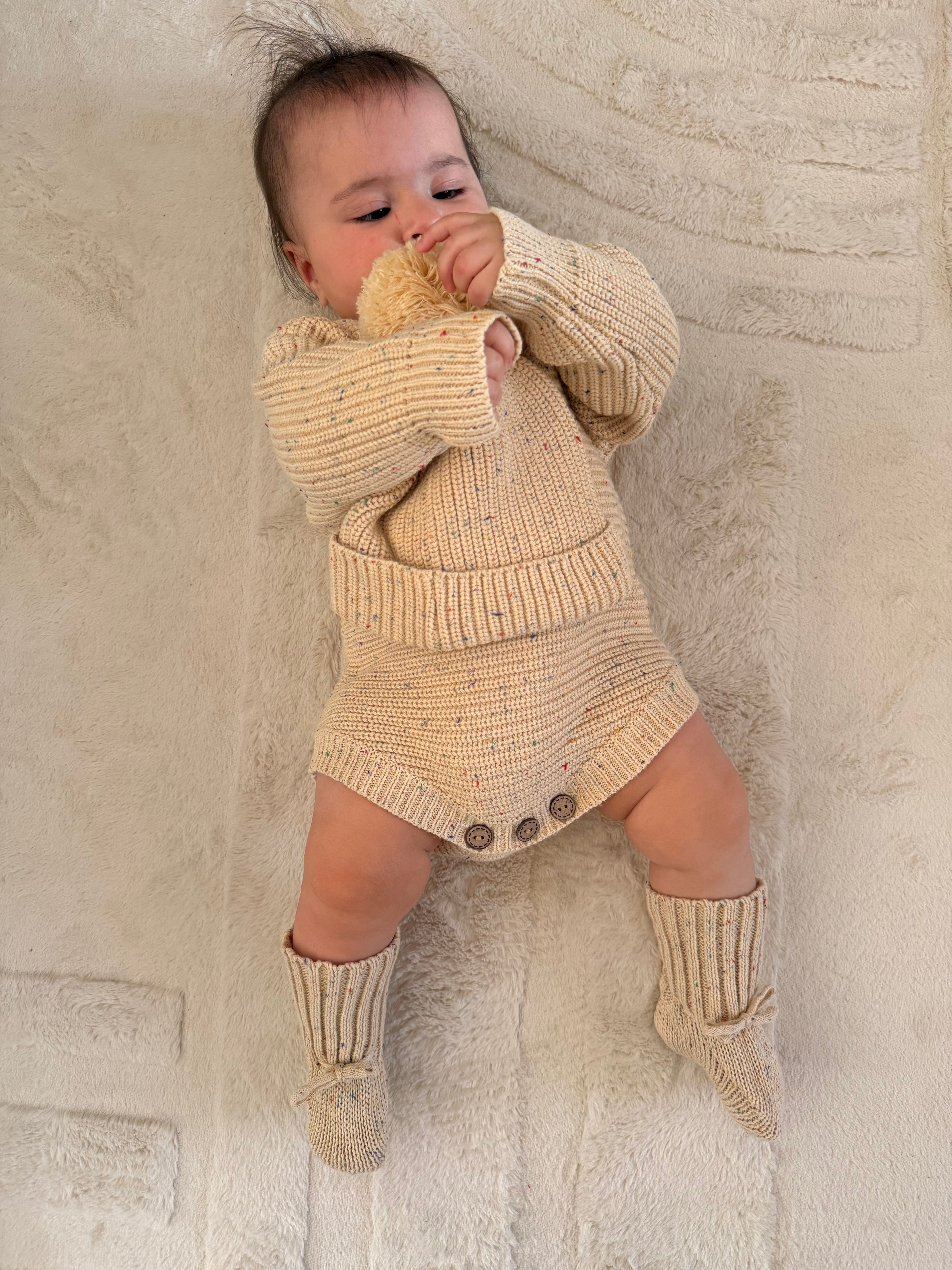 KNIT BOOTIES | PEBBLE